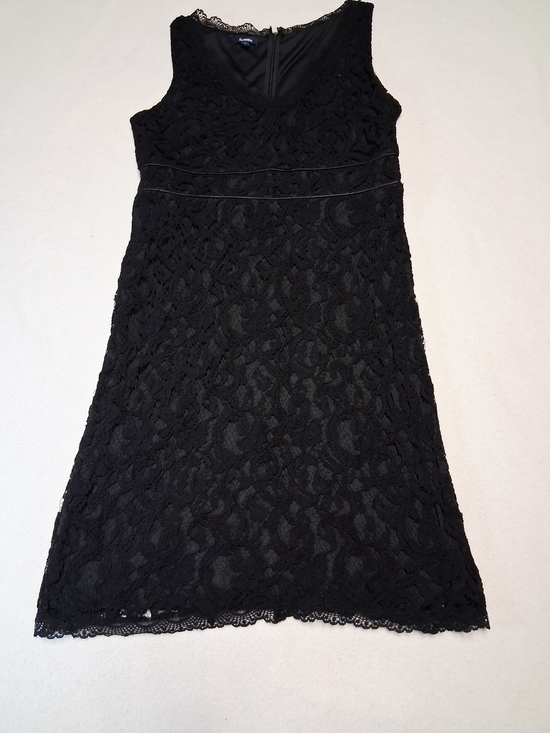 Reitmans Dresses & Skirts - 4/20$ Junior Women Reitmans Black Lace Midi Dress - V-Neck Sleeveless